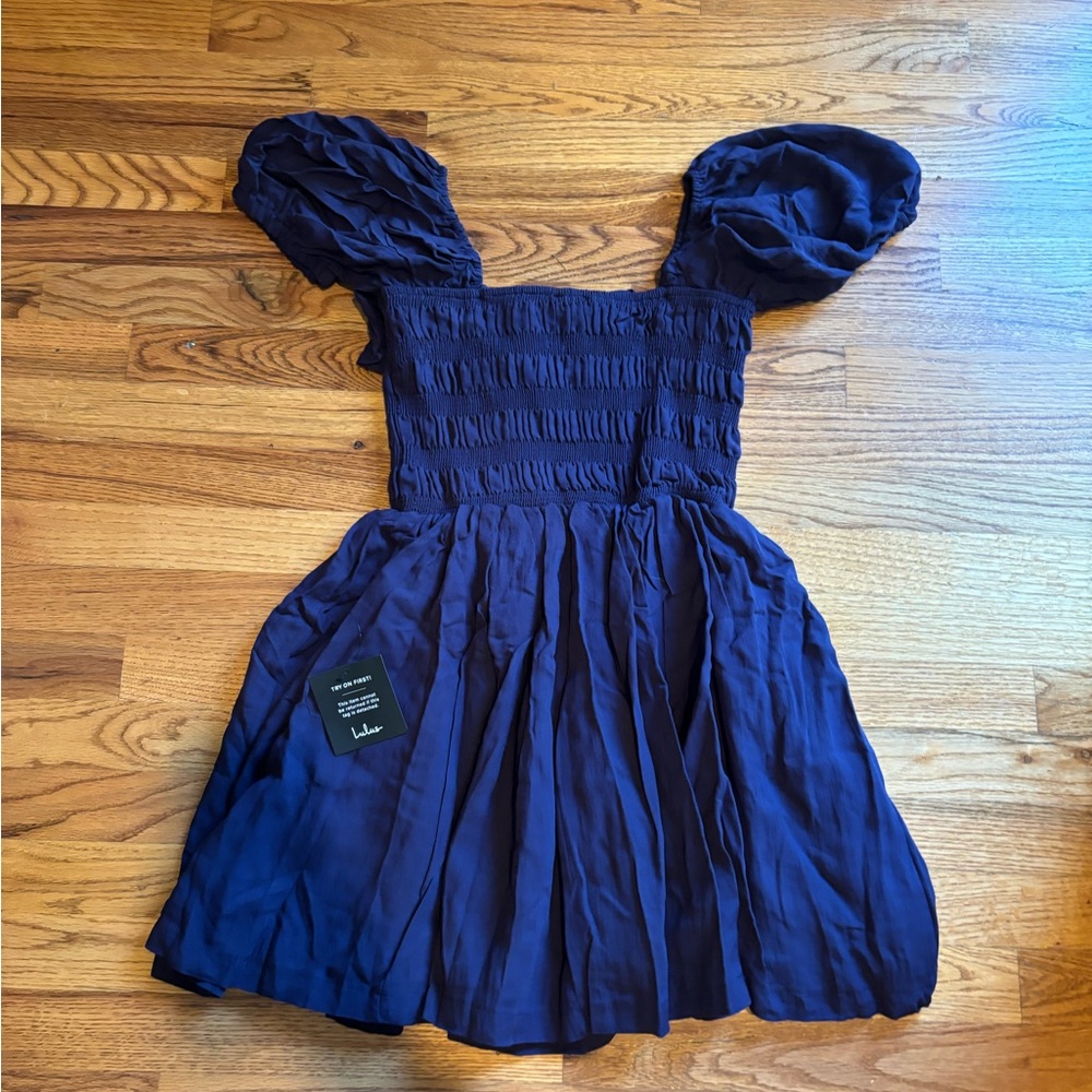 Lulus daytime delight smocked puff sleeve dress navy size small